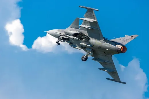 'Ideiglenesen Pápára kerül 2 Gripen' cikk borítóképe