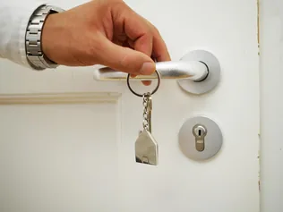 Felhívás ingatlan bérletére borítóképe